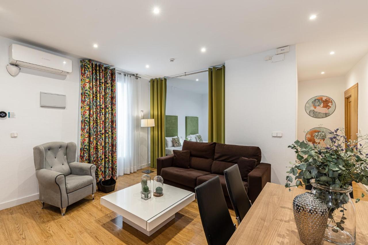 Waou Apartamentos En Sol Confort 5 Madrid Exterior photo
